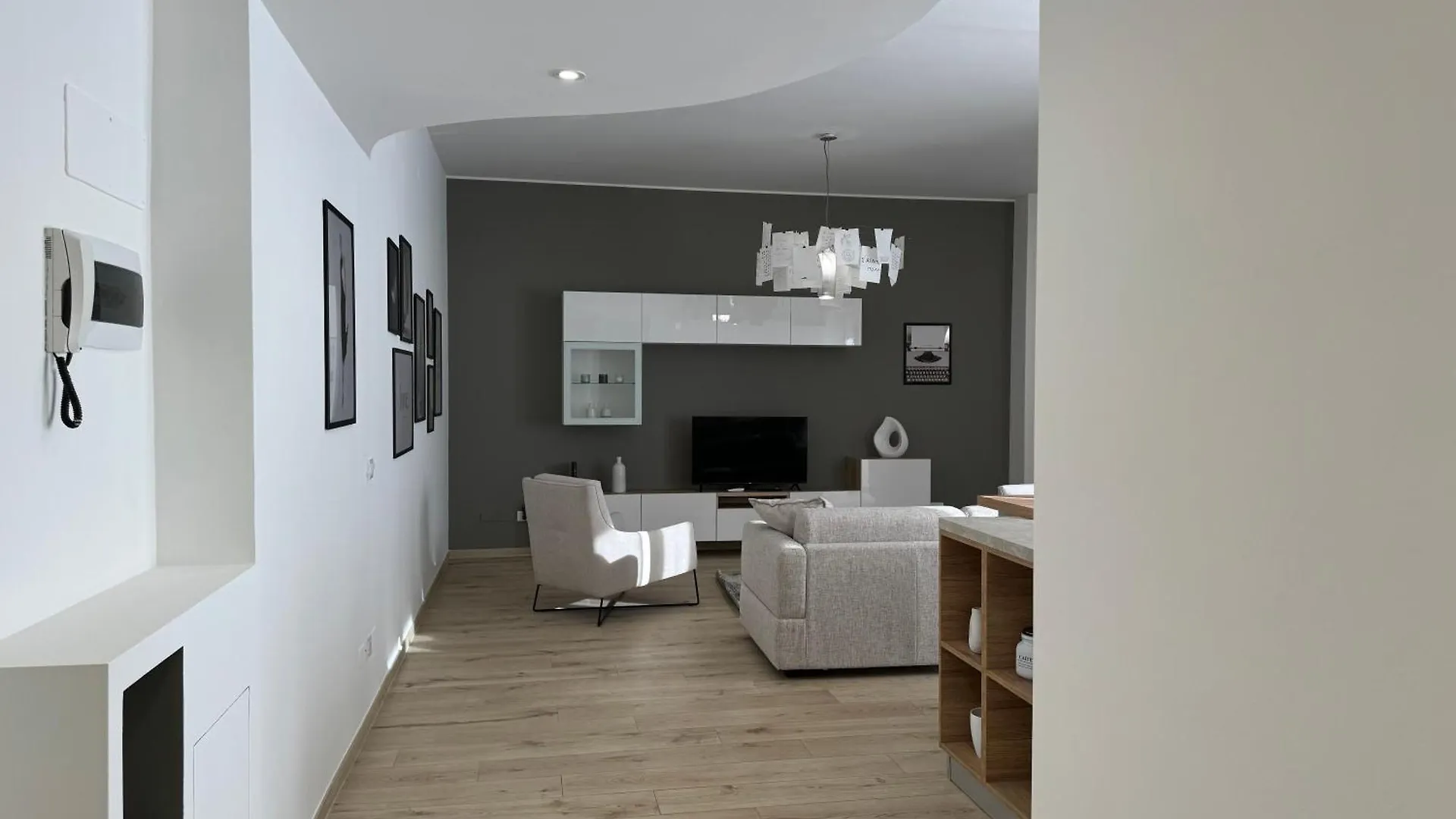 Monica S Next 2 Apartment Monza