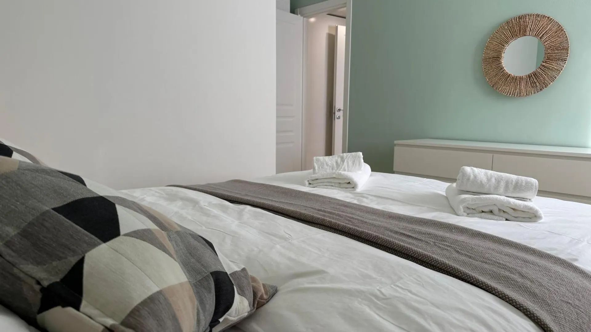 Monica S Next 2 Apartment Monza